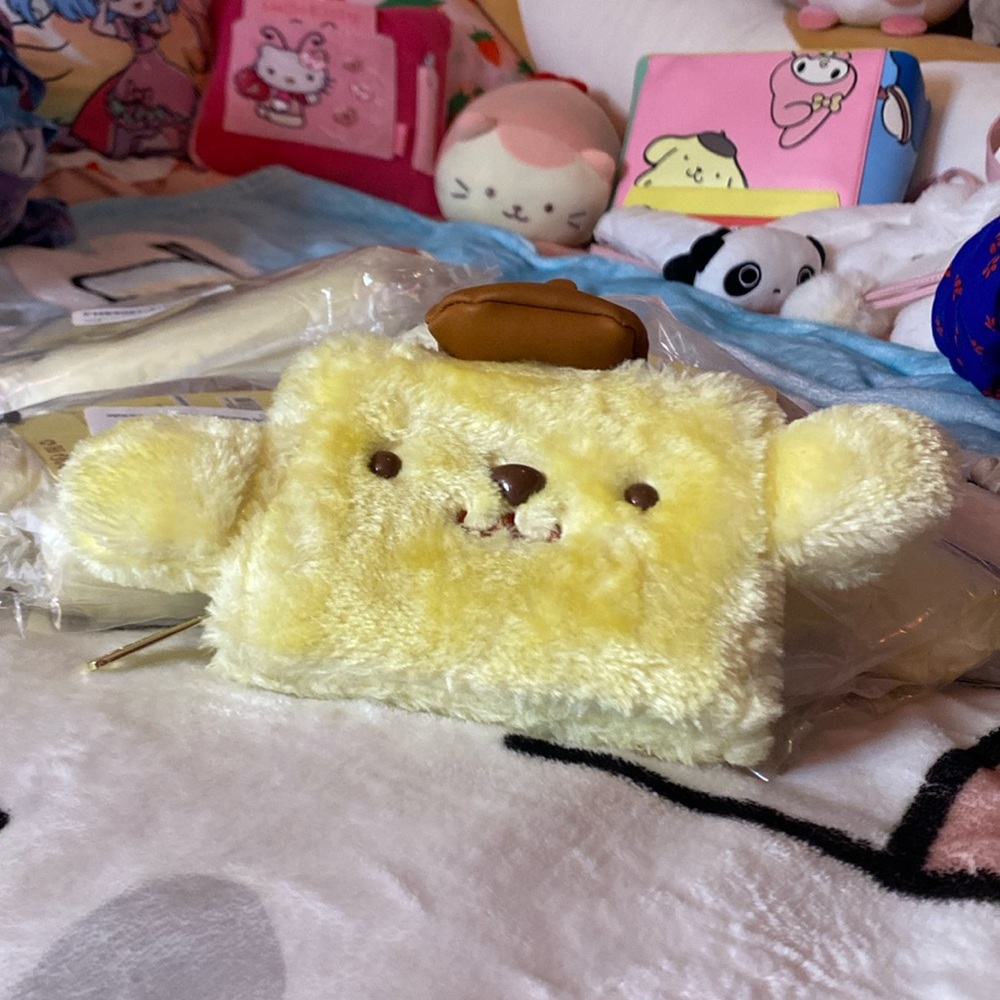 NWT Pompompurin Sanrio Licensed Loungefly Hello Kitty and Friends Wallet Fur